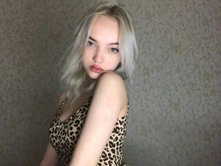 AftonGitt's Brunette live cam models Profile Image