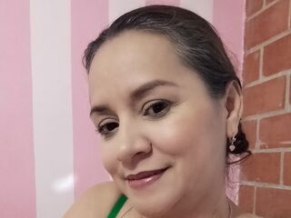 Betannia's MILF live cam models Profile Image